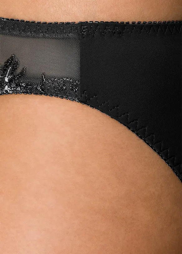 Truse med nydelig broderi (2-pack), bonprix
