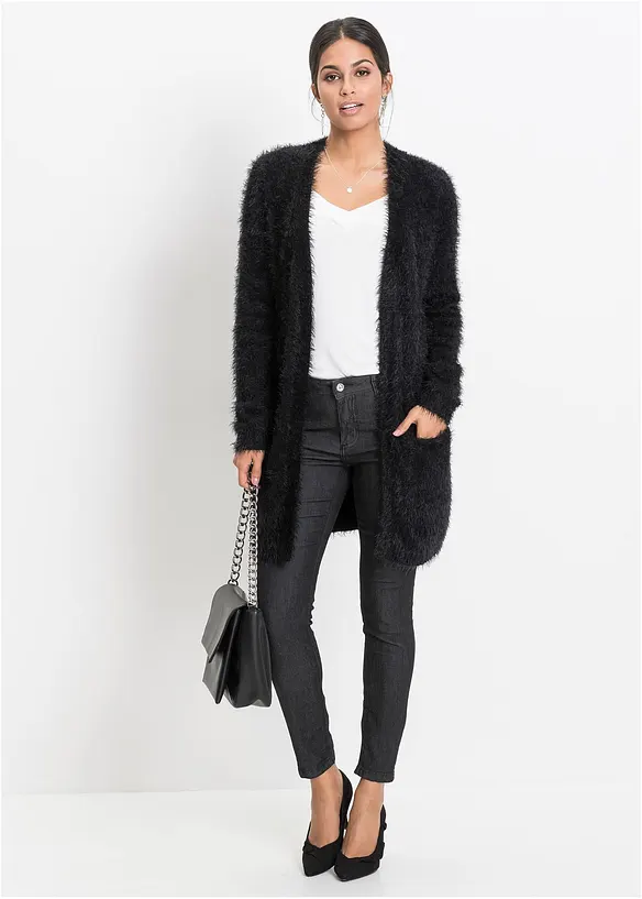 Lang strikkejakke i fluffy stil, bonprix