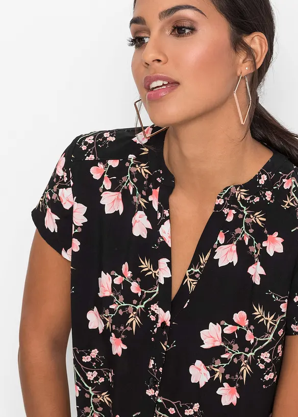 Kortermet bluse i 100% viskose, bonprix