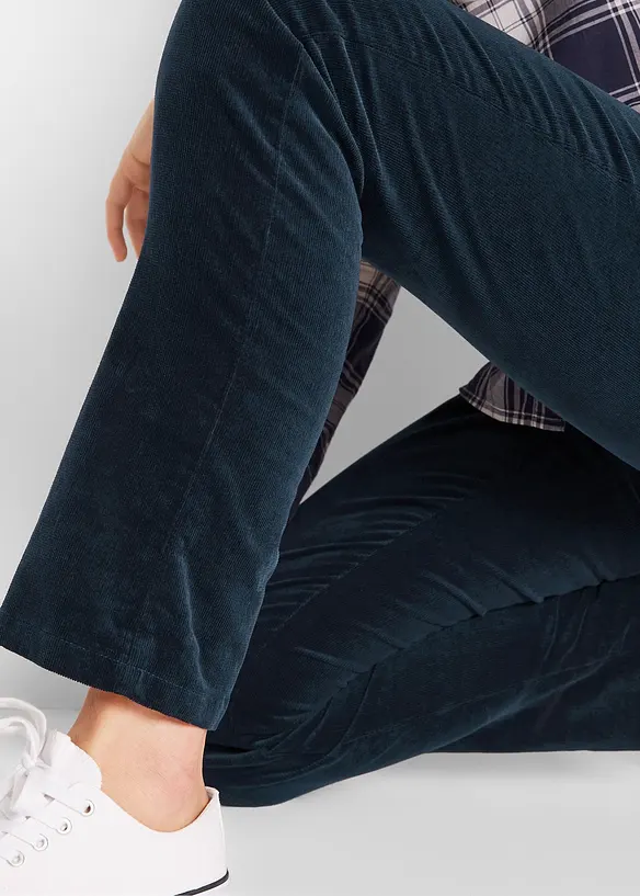 Kordfløyelsbukse med stretch, Straight, bonprix