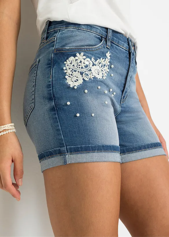 Denimshorts Mid Waist med pynt, bonprix
