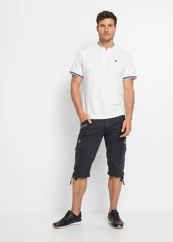 Bermudashorts i lang modell med stretch og cargolommer, Regular Fit, bonprix