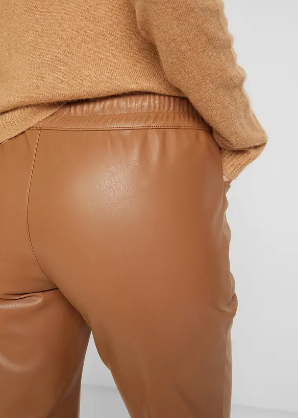 Slip on-bukse i imitert skinn, bonprix