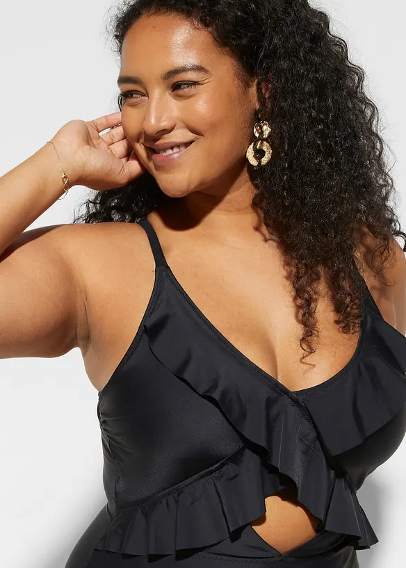 Badedrakt med cut out og volanger, bonprix