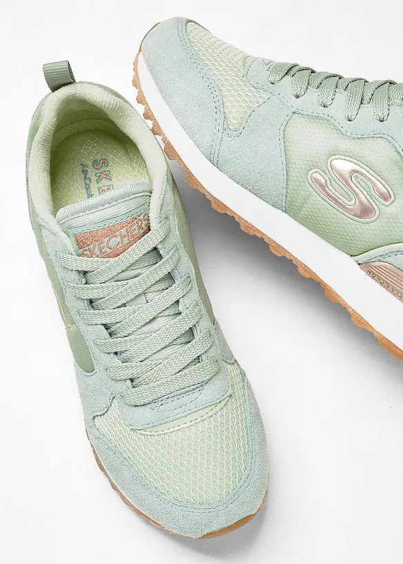 Sneakers med memoryskum fra Skechers, Skechers