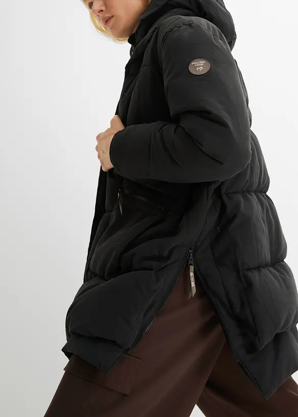 Oversized vinterjakke med hette, av resirkulert polyester, bonprix