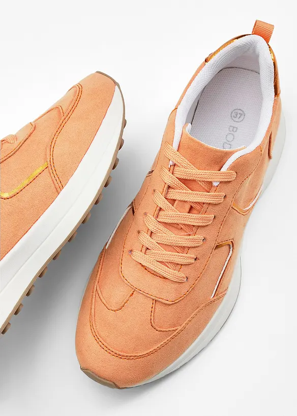 Sneakers med metallic-detaljer, bonprix