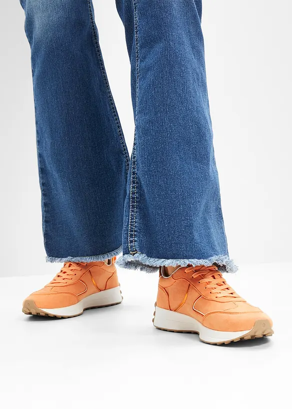 Sneakers med metallic-detaljer, bonprix
