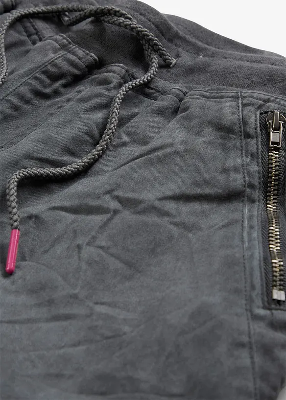 Bukse med kontrastfarget snøring, 3/4-lang, bonprix