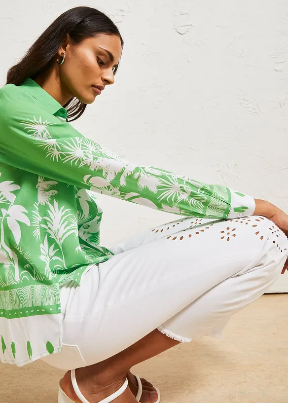Bluse i lett viskose med lengre bakstykke, bonprix