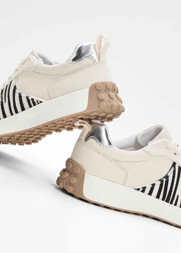 Sneakers med metallic-detaljer, bonprix