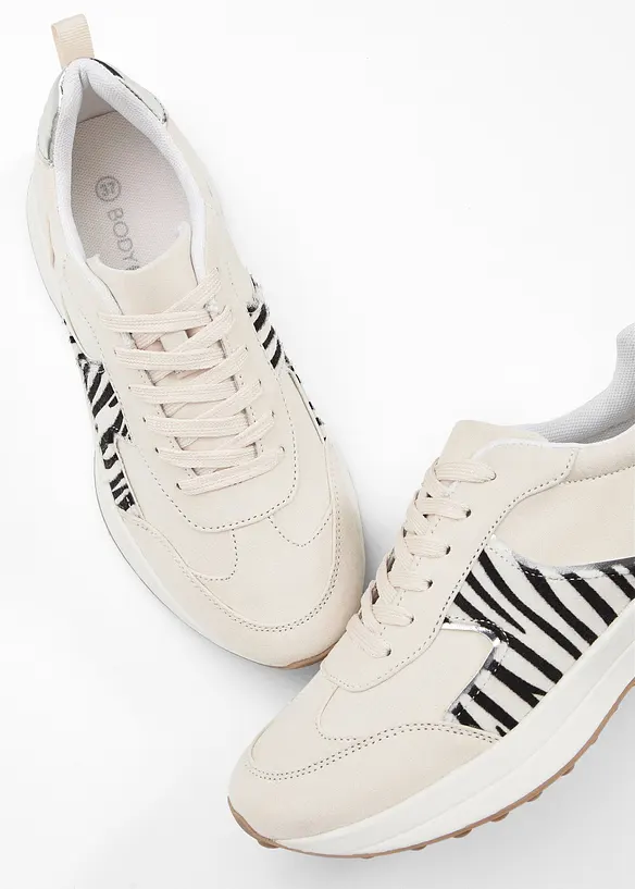 Sneakers med metallic-detaljer, bonprix