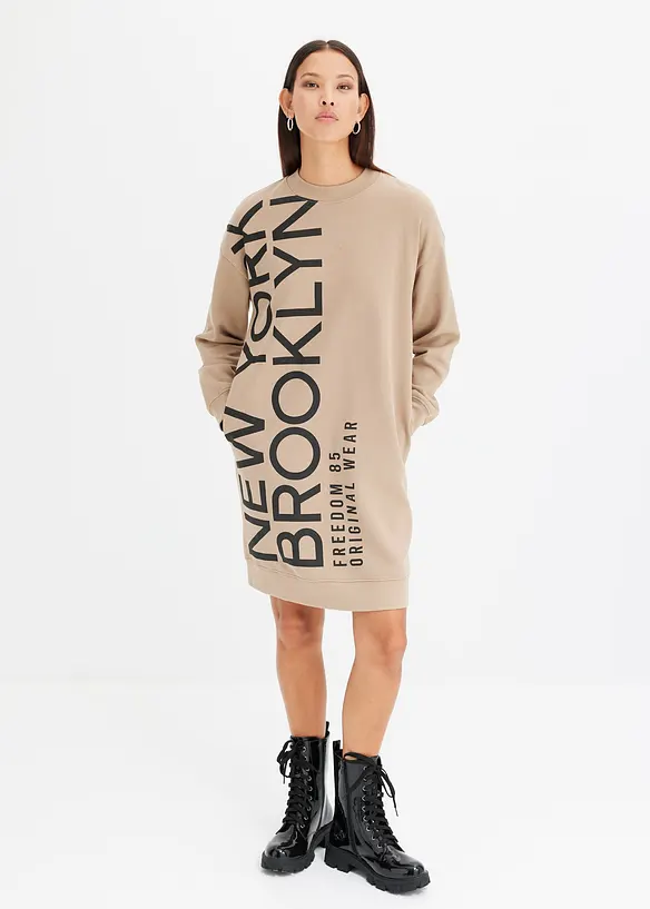 Oversized trikotkjole i myk bomullsmiks, bonprix