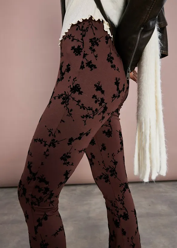 Leggings i myk viskose med utsvingte ben, bonprix