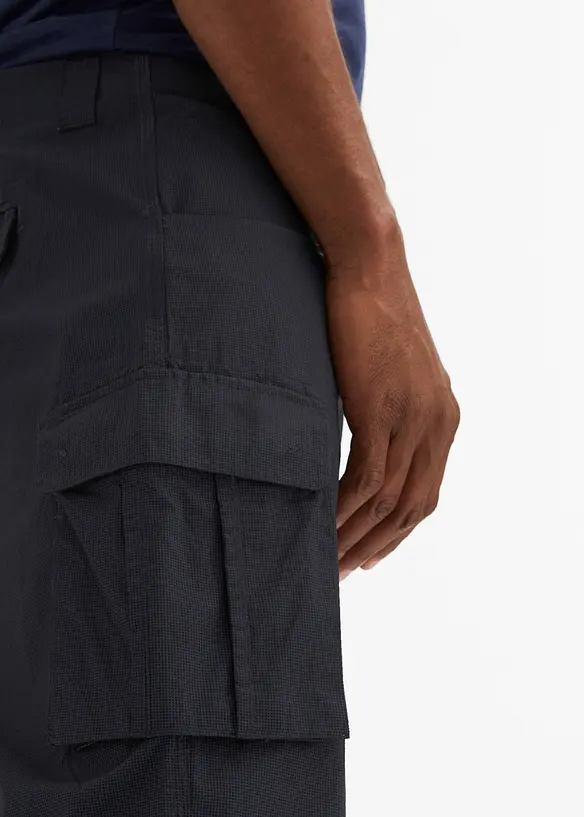 Bermudashorts i 100% bomull med cargolommer, Relaxed Fit, bonprix
