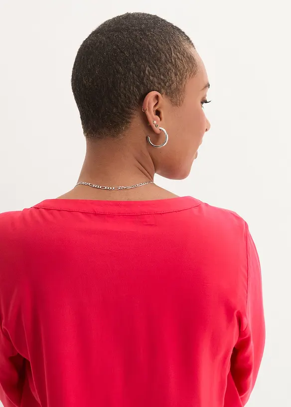 Langermet bluse i lett viskose med V-hals, bonprix