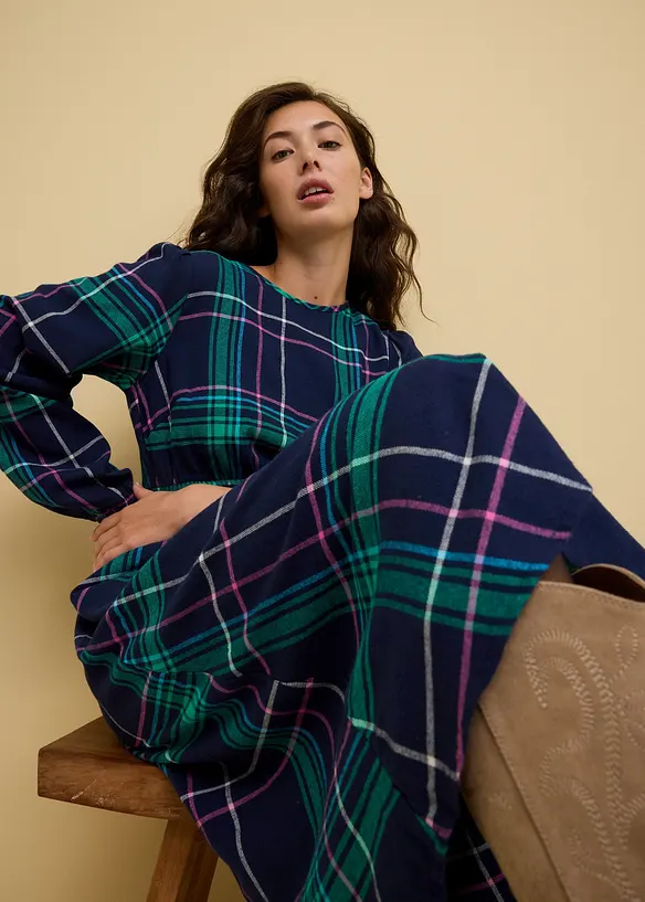 Flanellkjole med smock, bonprix