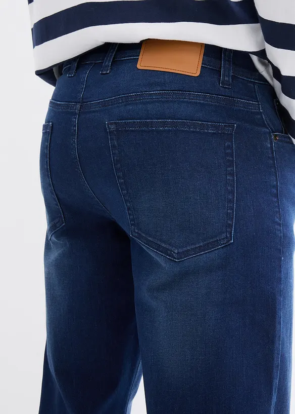 Classic Fit Power-Stretch-jeans med T-400 med komfortsnitt, Tapered, bonprix