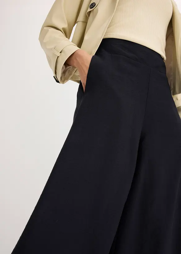 Culottes i lett crinklet materiale, bonprix