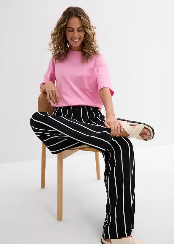 Bukse i lett krepp med vide ben, bonprix