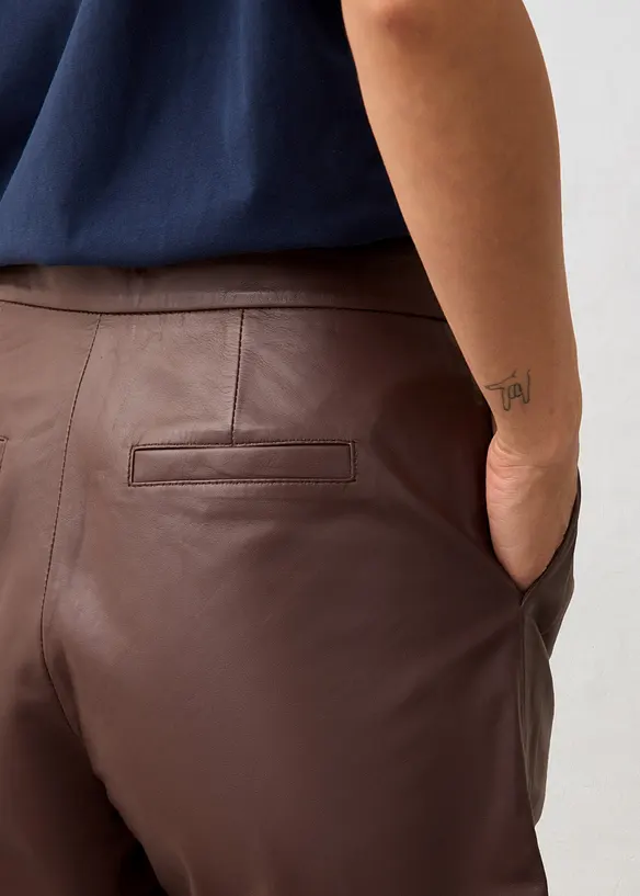 Skinnshorts i lammenappa, bonprix