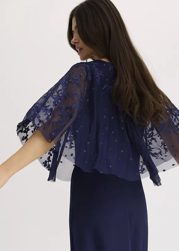 Chiffonkjole med blomsterbroderi, bonprix