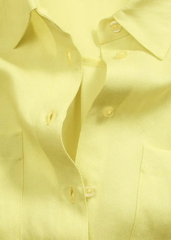 Kortermet bluse i lett materialmiks med lyocell, bonprix