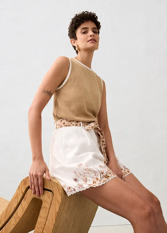 Shorts i ren lin med blomsterprint, bonprix
