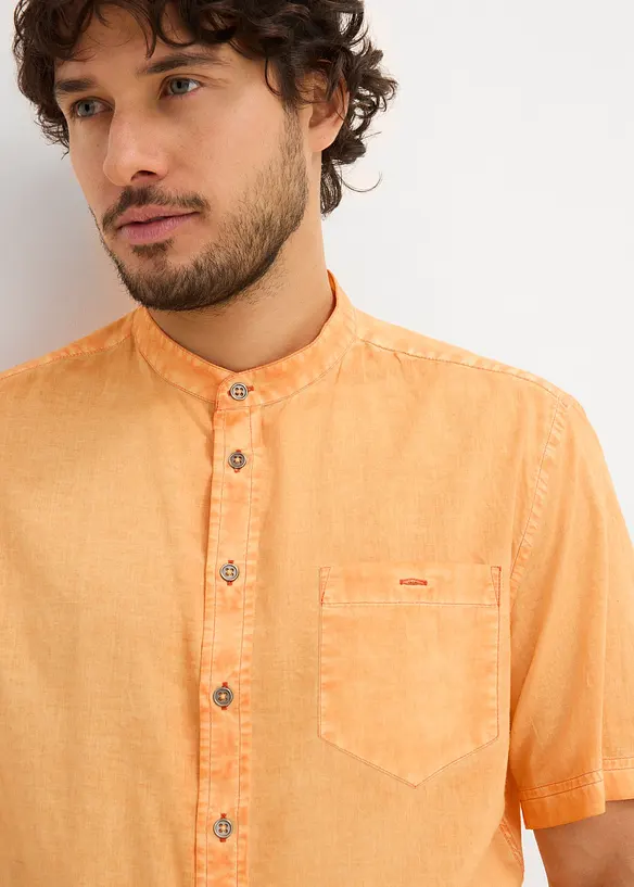 Kortermet skjorte i vasket look, bonprix