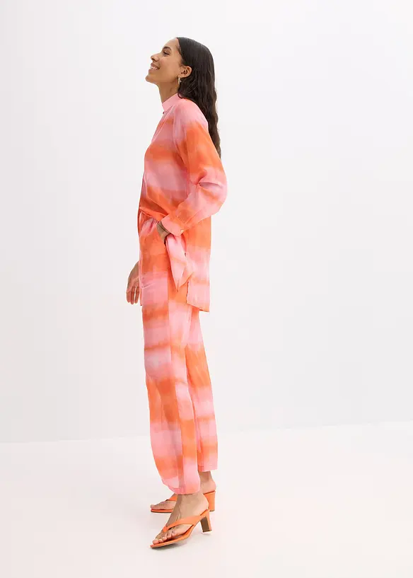 Lang bluse med batikk-print, bonprix