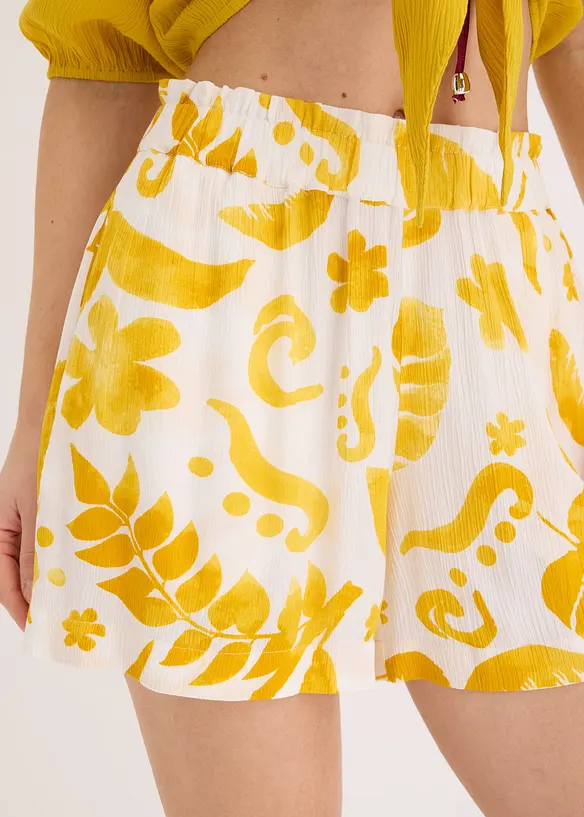 Shorts i strukturert viskose med blomstermønster, bonprix