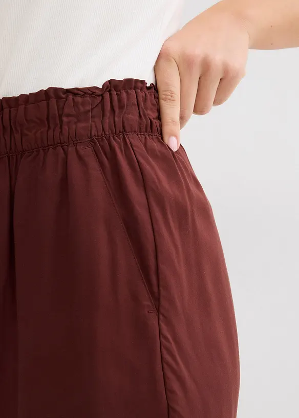 Shorts av viskose i slip on-modell, bonprix
