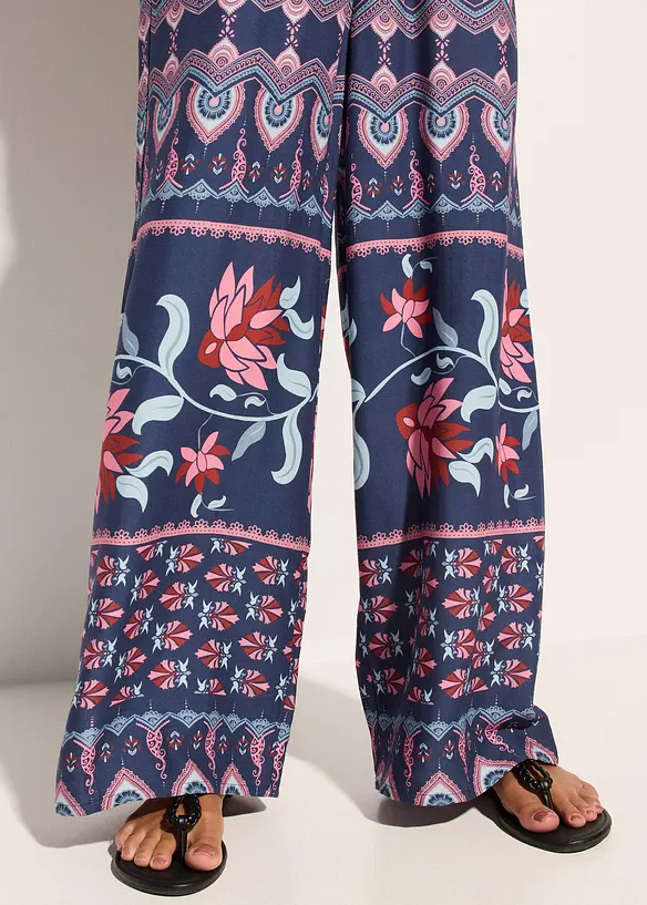 Lang jumpsuit i lett viskose, bonprix