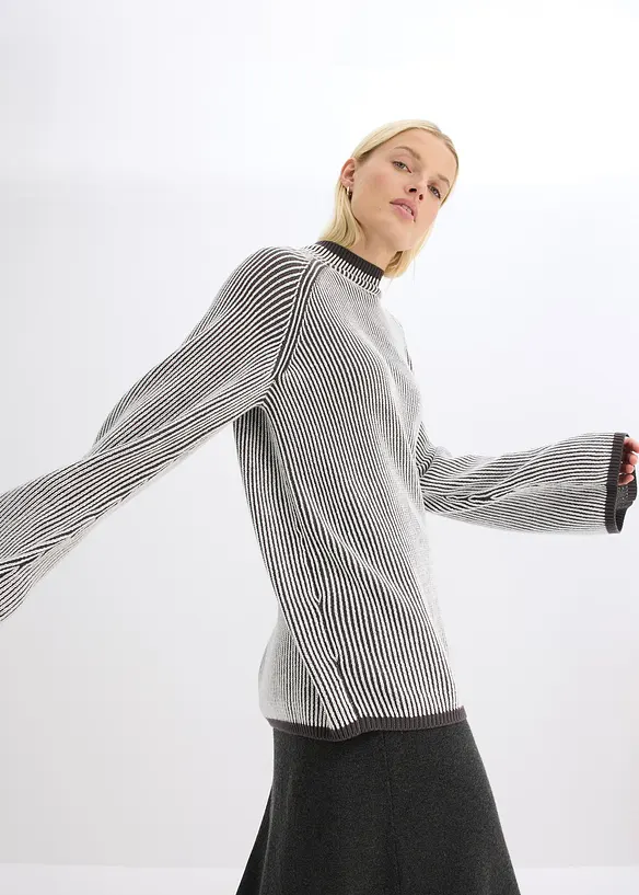 Oversized genser med høy kant i halsen, bonprix