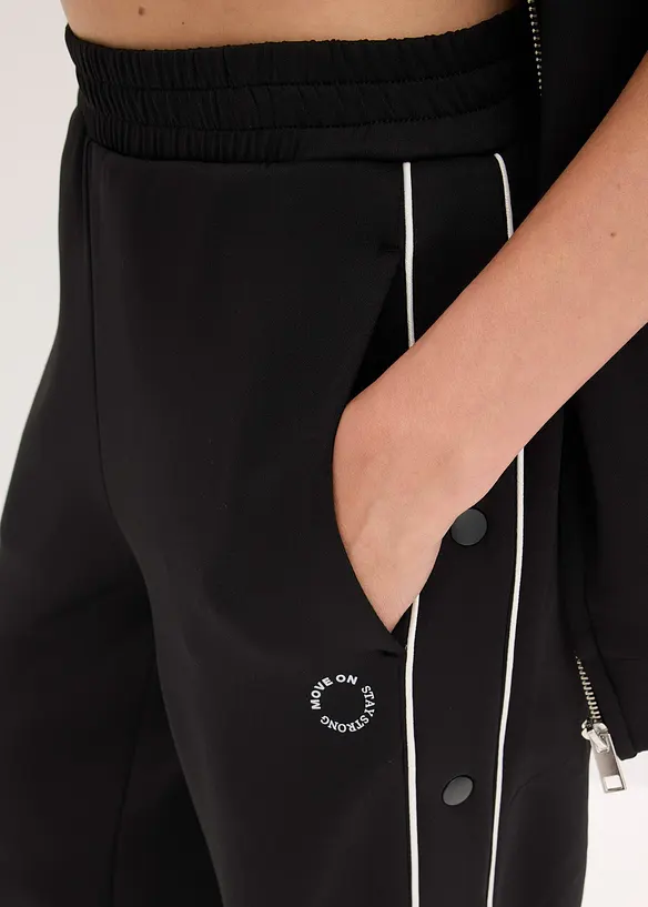 Joggebukse i Quick Dry-materiale med knapper langs sidesømmen, bonprix