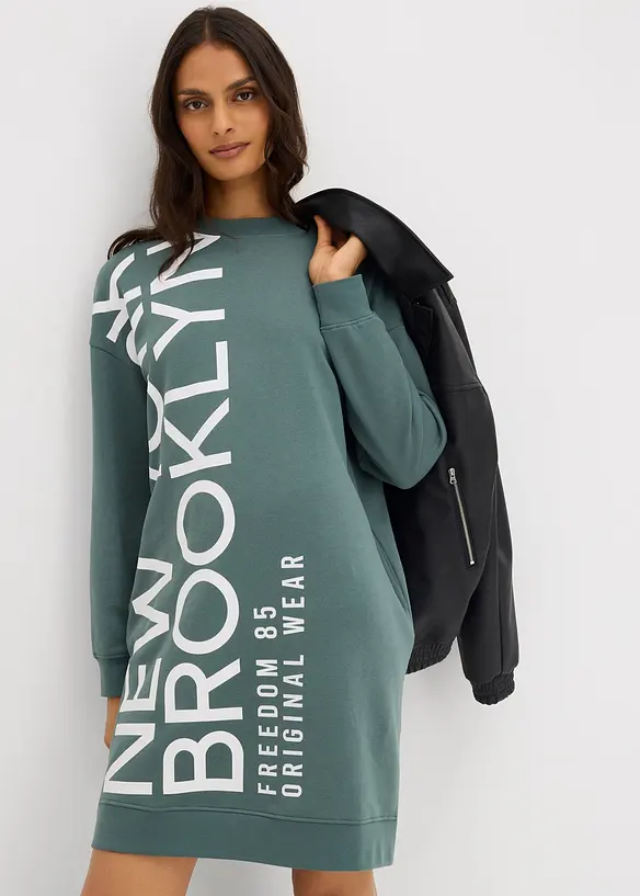 Oversized trikotkjole i myk bomullsmiks, bonprix