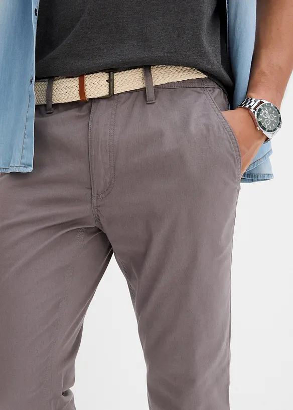 Regular Fit chinos med komfortlinning og belte, Straight, bonprix