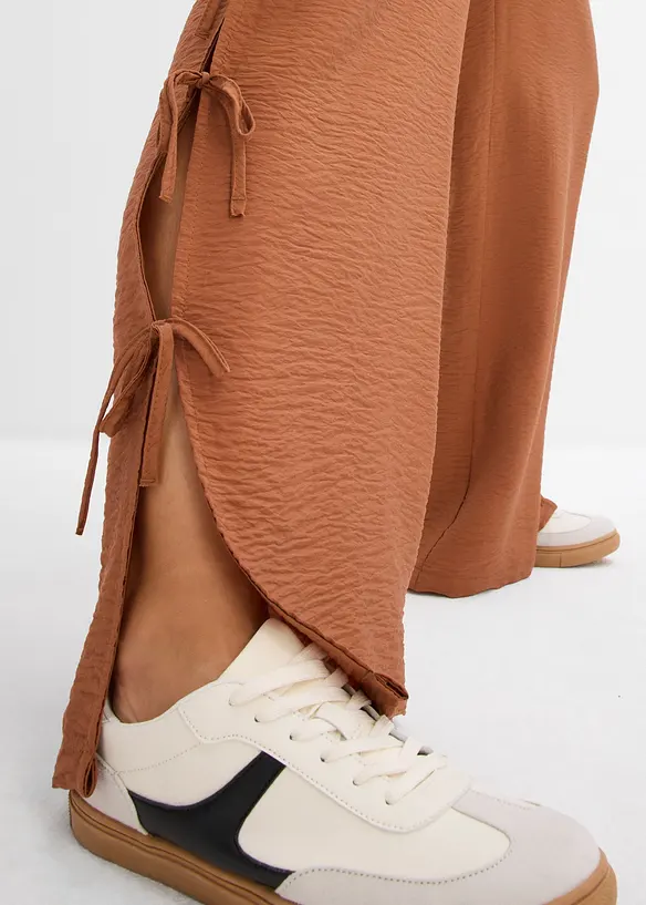 Slip on-bukse med sløyfer, bonprix