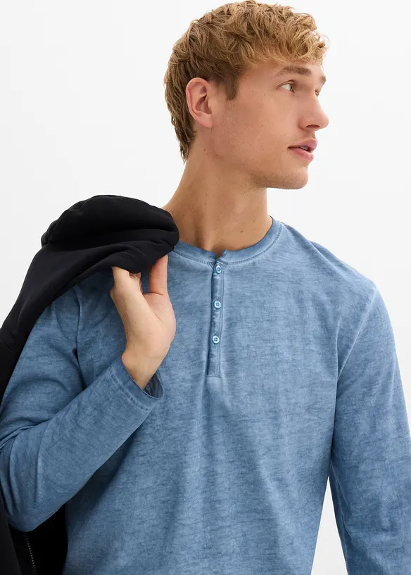 Henley T-skjorte, langermet i vasket stil av 100% økologisk bomull, bonprix
