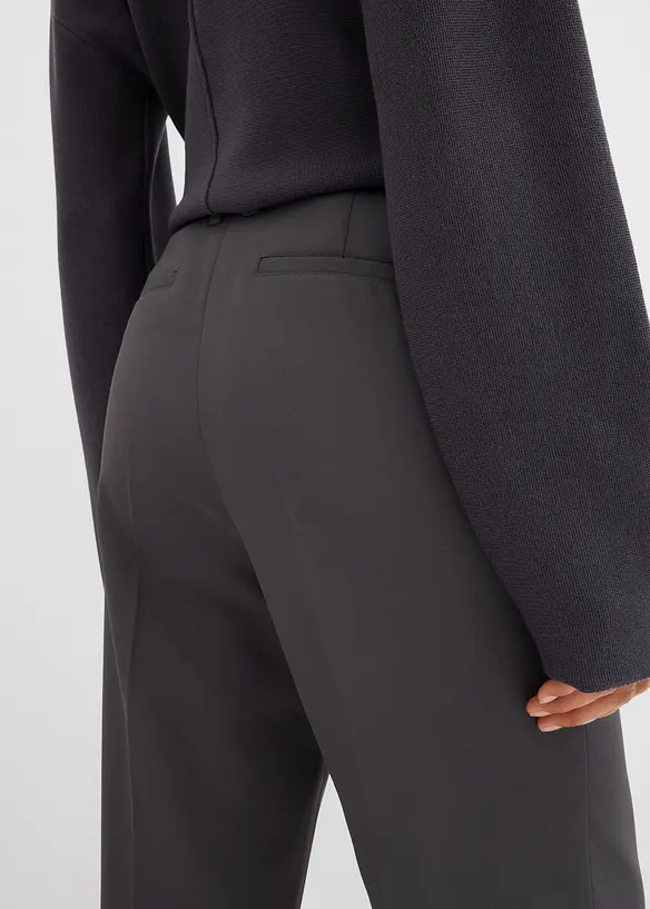 Bukse i lett materiale og med legg, bonprix