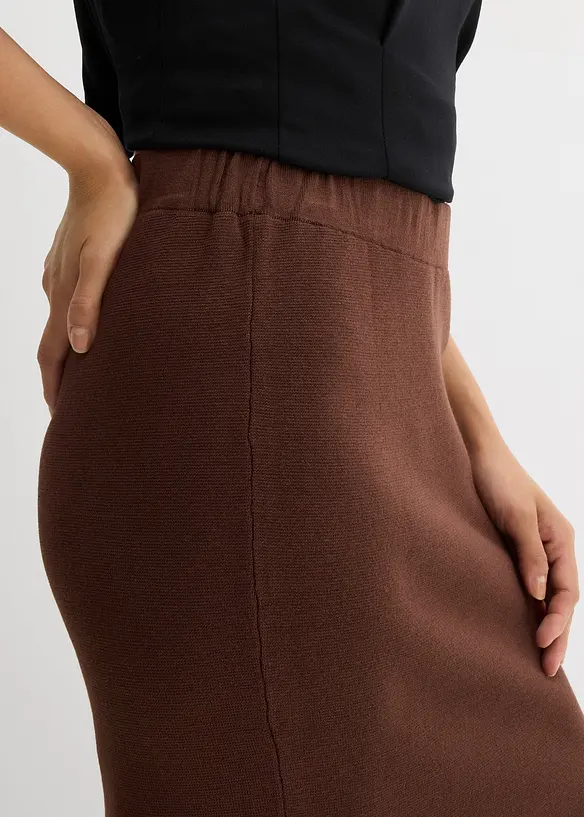 Strikket skjørt i viskosemiks, bonprix