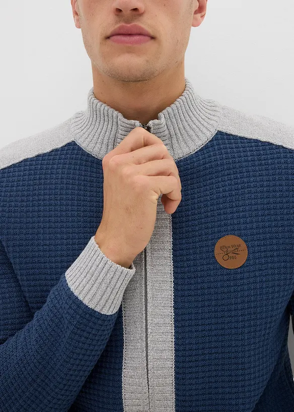 Grovstrikket cardigan med ståkrage, bonprix