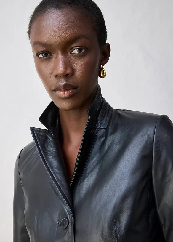 Kort blazer i lammenappa, bonprix