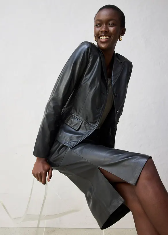 Kort blazer i lammenappa, bonprix