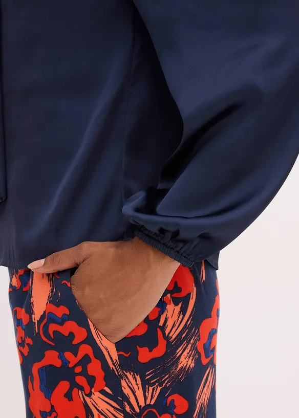 Bluse med sløyfe av lett sateng, bonprix