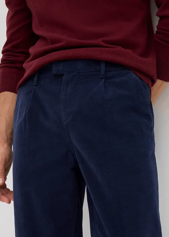 Regular Fit kordfløyelsbukse med stretch og økologisk bomull, Tapered, bonprix