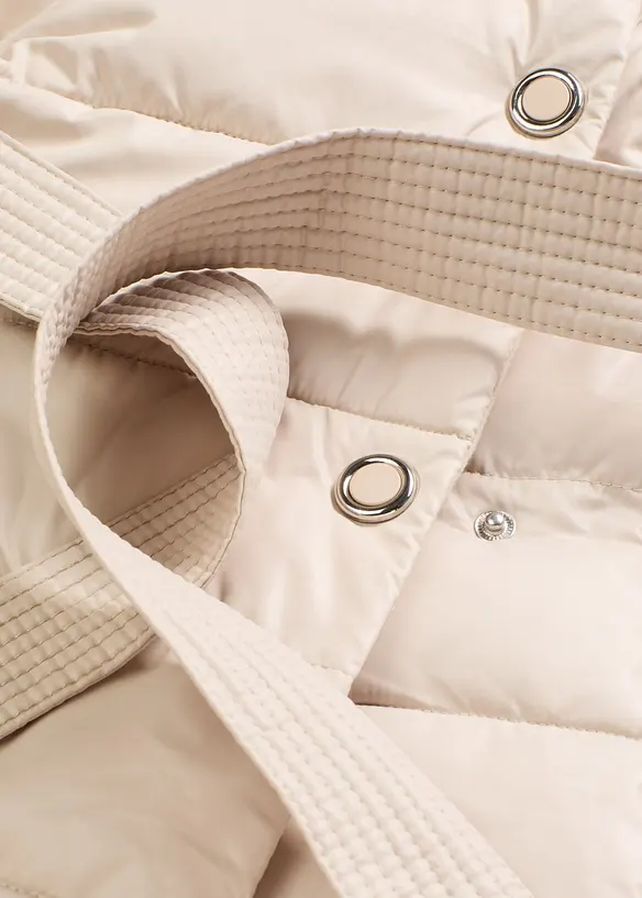 Vannavvisende, vattert kåpe med besetning i ullstil og knytebelte (2 deler), bonprix