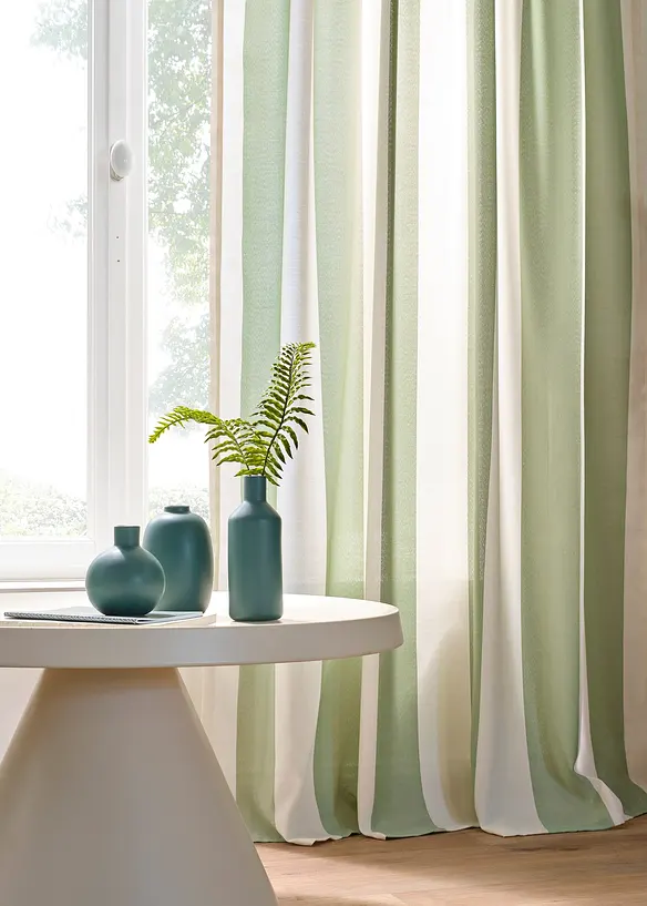 Gardin med stripemønster og resirkulert polyester (1-pack), bonprix