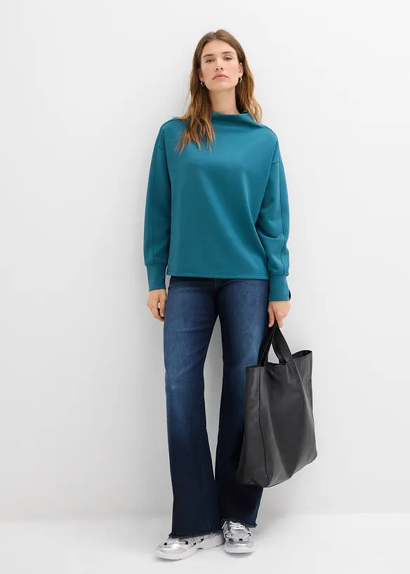Oversized sweatshirt av mykt scubamateriale, bonprix