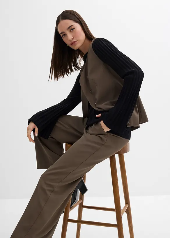 Finstrikket genser i viskosemiks og plissé-look, bonprix